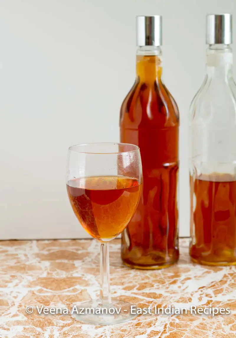 Homemade Currant Wine