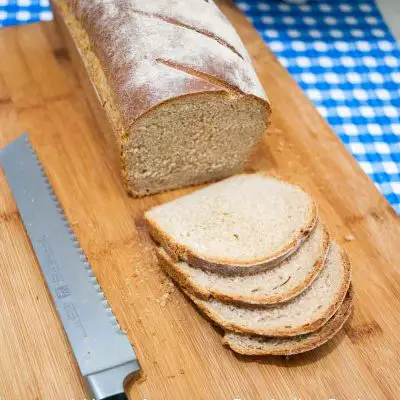 How to make brown bread with whole wheat flour for sandwiches