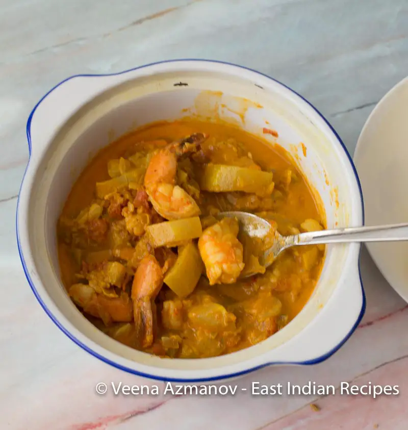 East Indian curry with prawn and white pumpkin temprad
