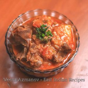 A bowl with East Indian curry.